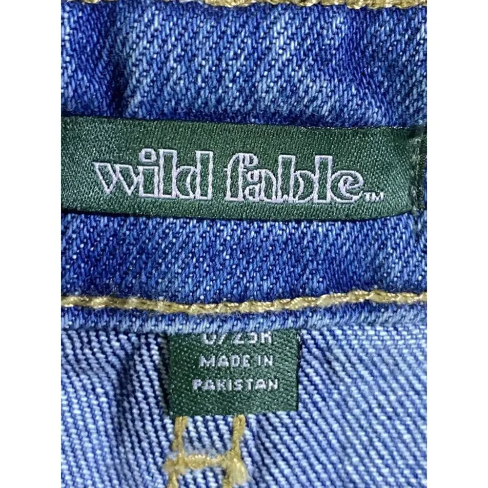 Wild Fable Jeans Women's Size 0 I Need Space Graphics Distressed Bottom NEW